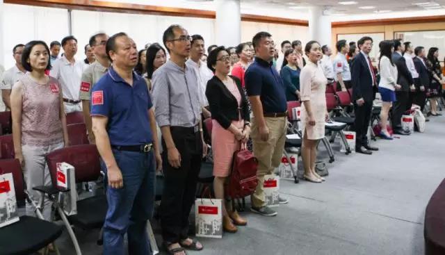 全体合唱校歌、院歌