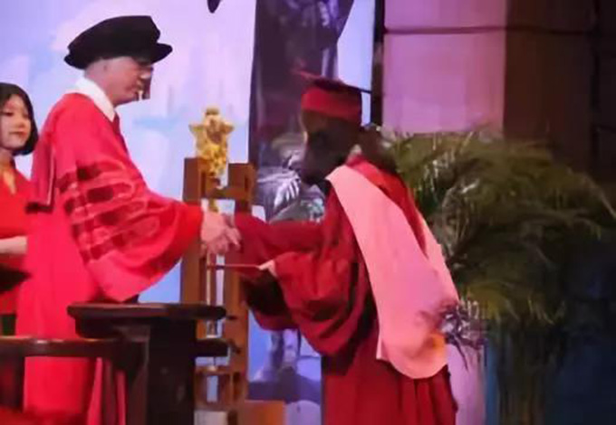 岭南学院2018届毕业典礼暨学位授予仪式隆重举行