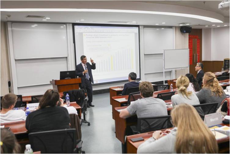 吴港平先生分析中国经济转型