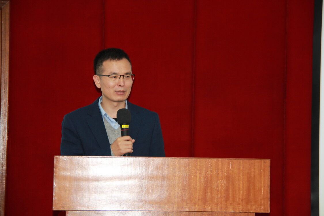 才国伟副院长主持并总结