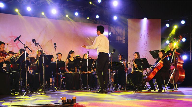 “承风启航”2016级本科生迎新晚会顺利举行