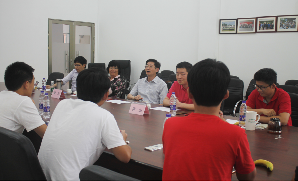 第46次院长书记与学生午餐见面会在珠海校区举行