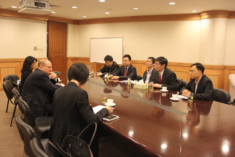 友邦保险集团首席执行官 Mark Tucker访问我院