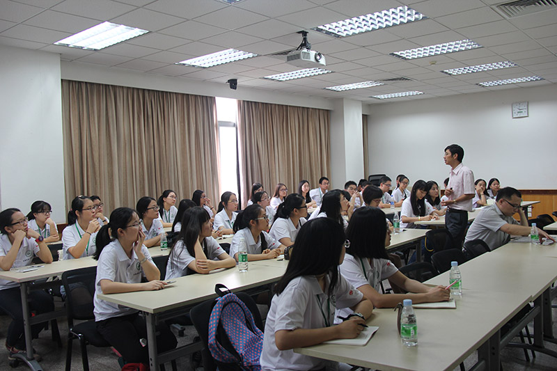 岭南学院第五届全国优秀大学生夏令营举行